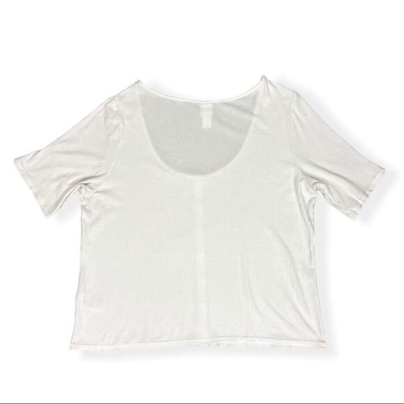H&M Women's White Ribbed Crop Top w/ Buttons Size XXL - Picture 10 of 10